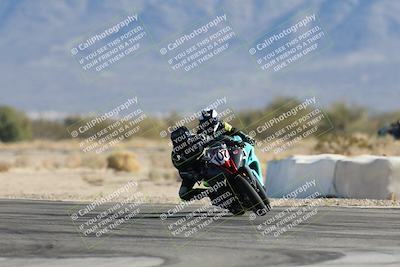 media/Dec-07-2025-CVMA (Sun) [[3e7d2de5dc]]/Race 4-Supersport Middleweight/